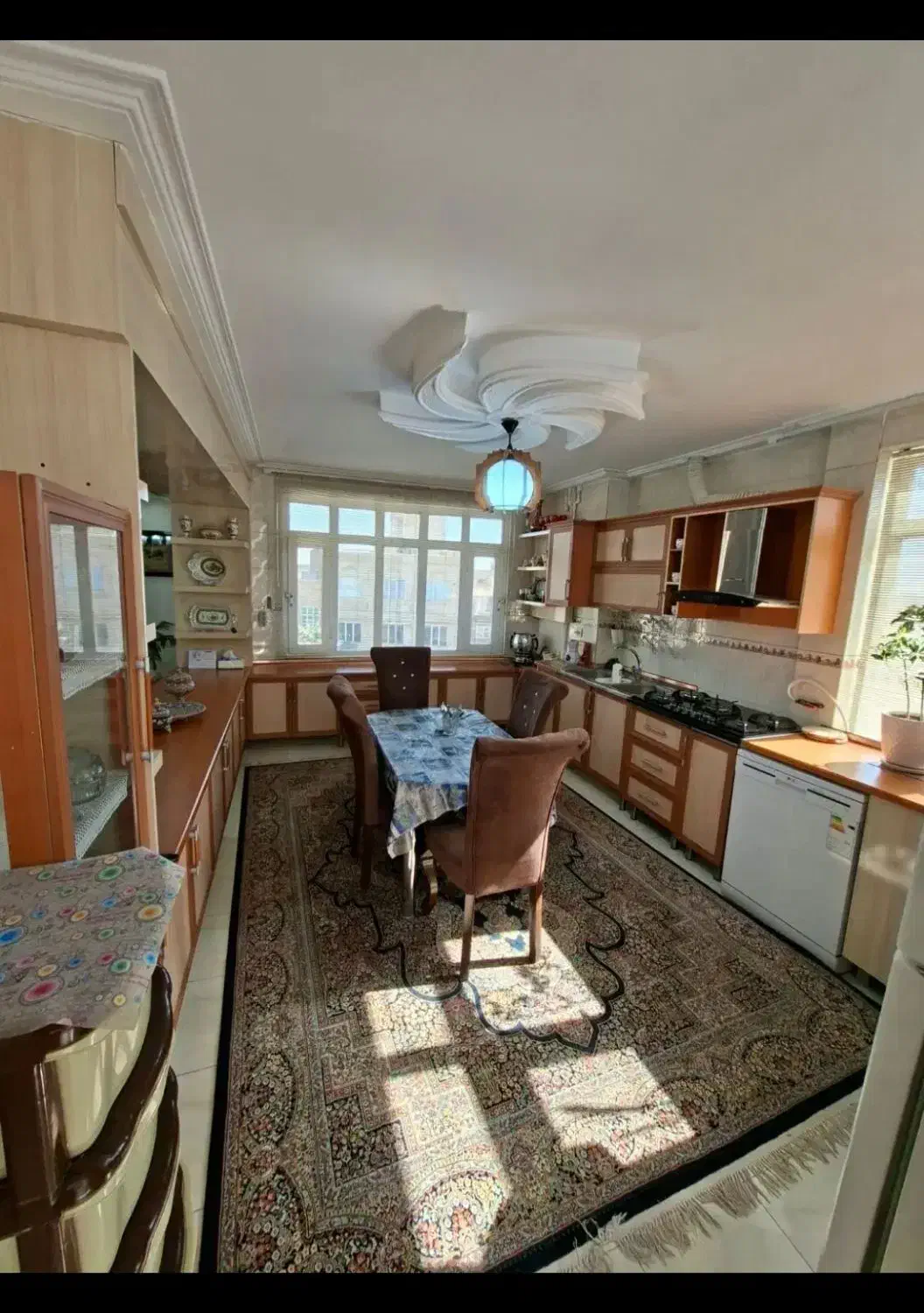 فروش و معاوضه آپارتمان/۲۱۳ متر/تکواحدی/غرق نور|فروش آپارتمان|تربتحیدریه, کاشانی|دیوار