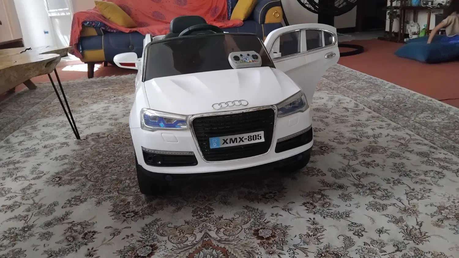 ماشین شارژی ۲ نفره|اسباب‌بازی بچه|شاهین‌شهر, شهرک میلاد|دیوار