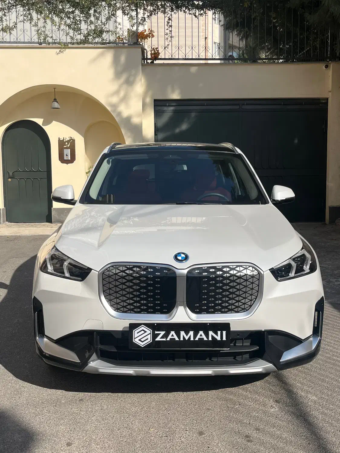 Ix1 مدل ۲۰۲۵ داخل قرمز|خودرو سواری و وانت|تهران, زعفرانیه|دیوار