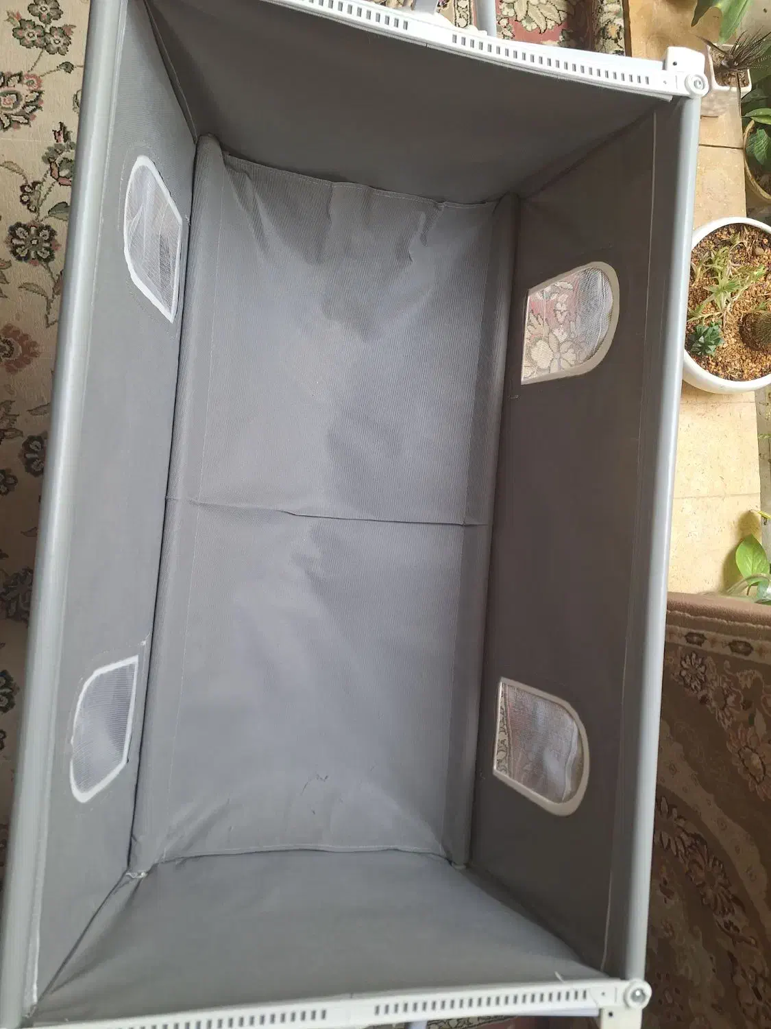 گهواره شادی|تخت و صندلی بچه|شیراز, تاچارا|دیوار