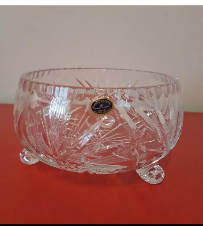 تعدادی ظروف نو و در حد نو سالم چینی و کریستال|ظروف سرو و پذیرایی|کرج, گلشهر|دیوار