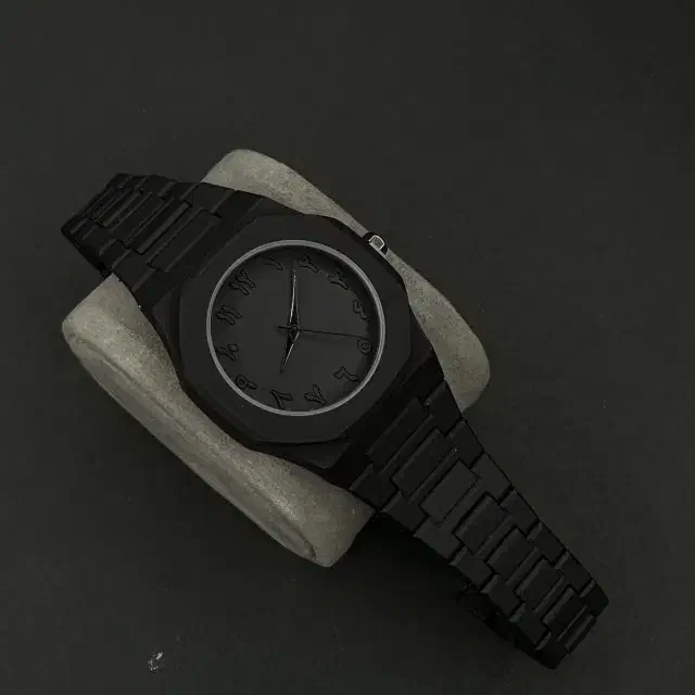 دارک واچ|ساعت|میبد, |دیوار