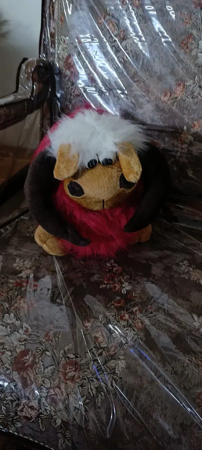 عروسک ها|اسباب‌‌بازی|شهریار, شهریار|دیوار