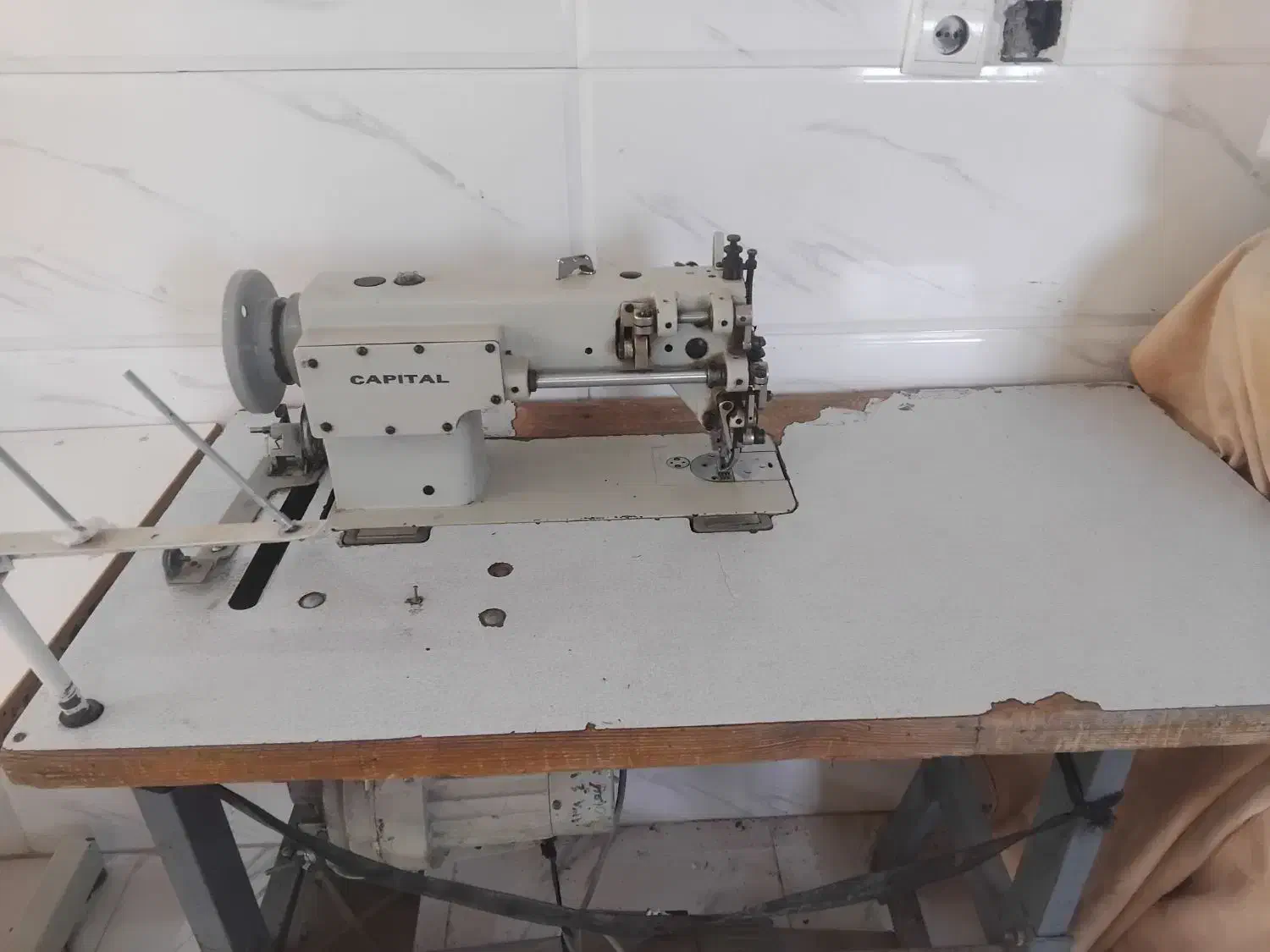 چرخ کپیتال دینام بزرگ|چرخ خیاطی و ریسندگی|سردرود, |دیوار