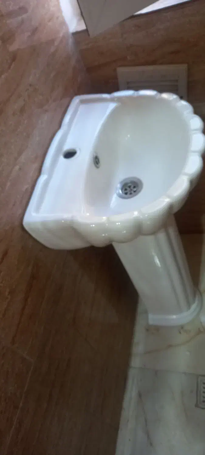 روشویی بسیار تمیز|لوازم سرویس بهداشتی|نسیم‌شهر, |دیوار