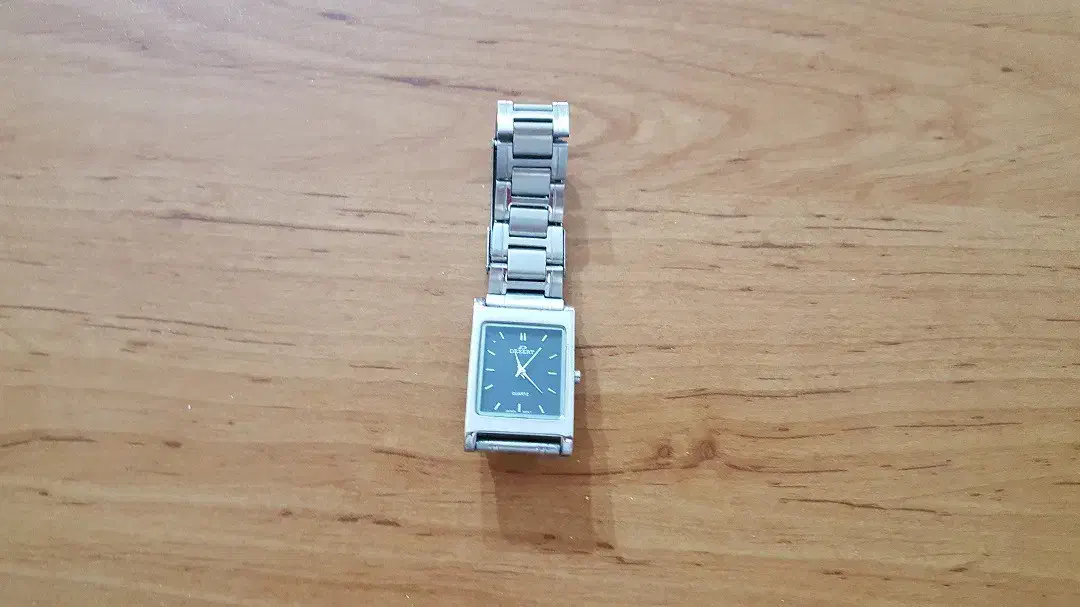 ساعت مچی بدنه استیل|ساعت|محمدشهر, محمدشهر|دیوار