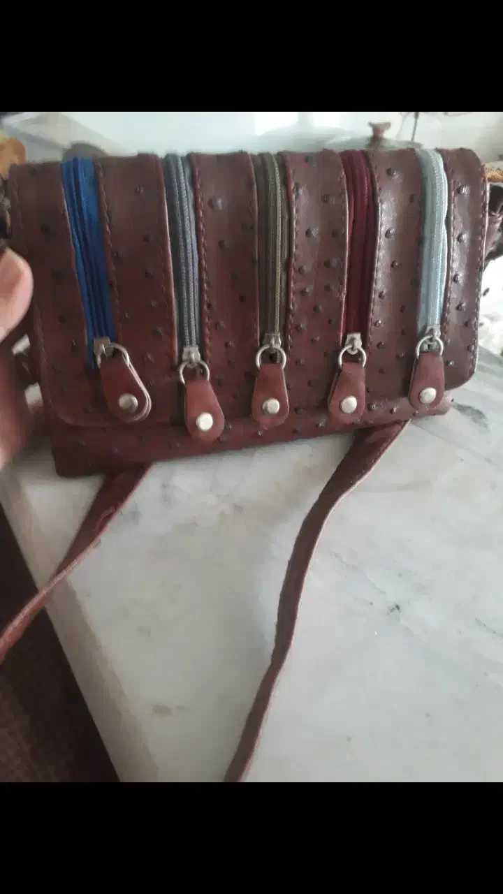 کیف چرم اویز دار|کیف، کفش، کمربند|پاکدشت, حصار امیر|دیوار