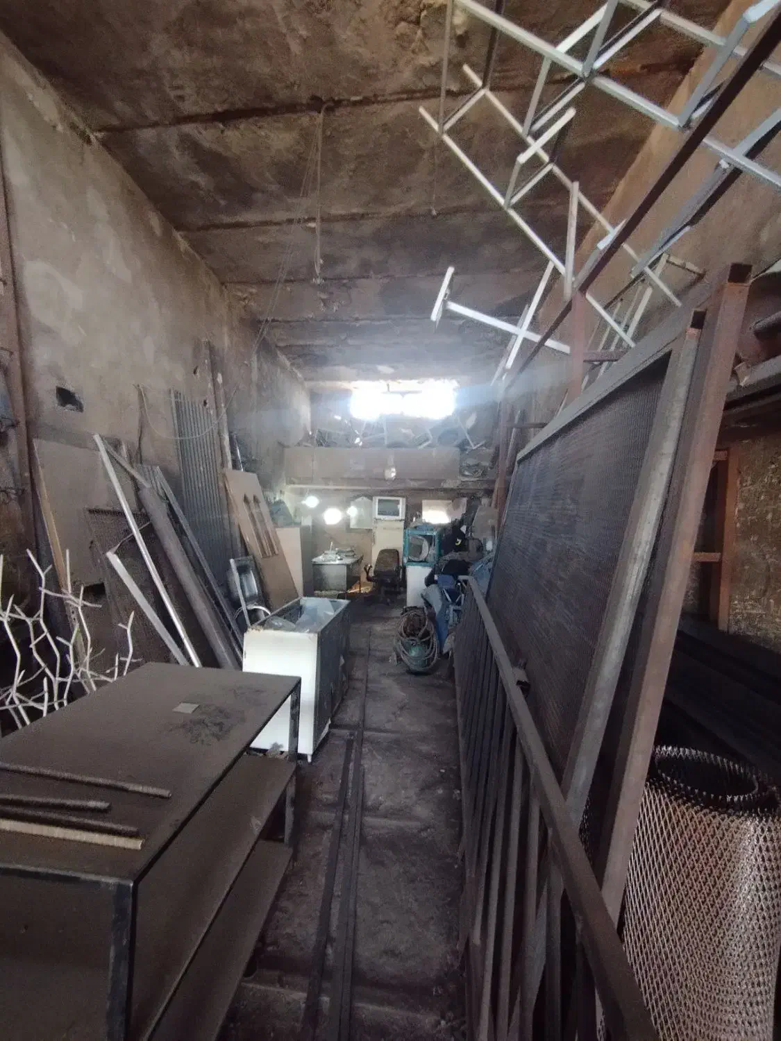 کارگاه / برق ۳ فاز صنعتی ۵۰ آمپر/جنب شرکت میهن نور|اجارهٔ مغازه و غرفه|قرچک, فردیس|دیوار