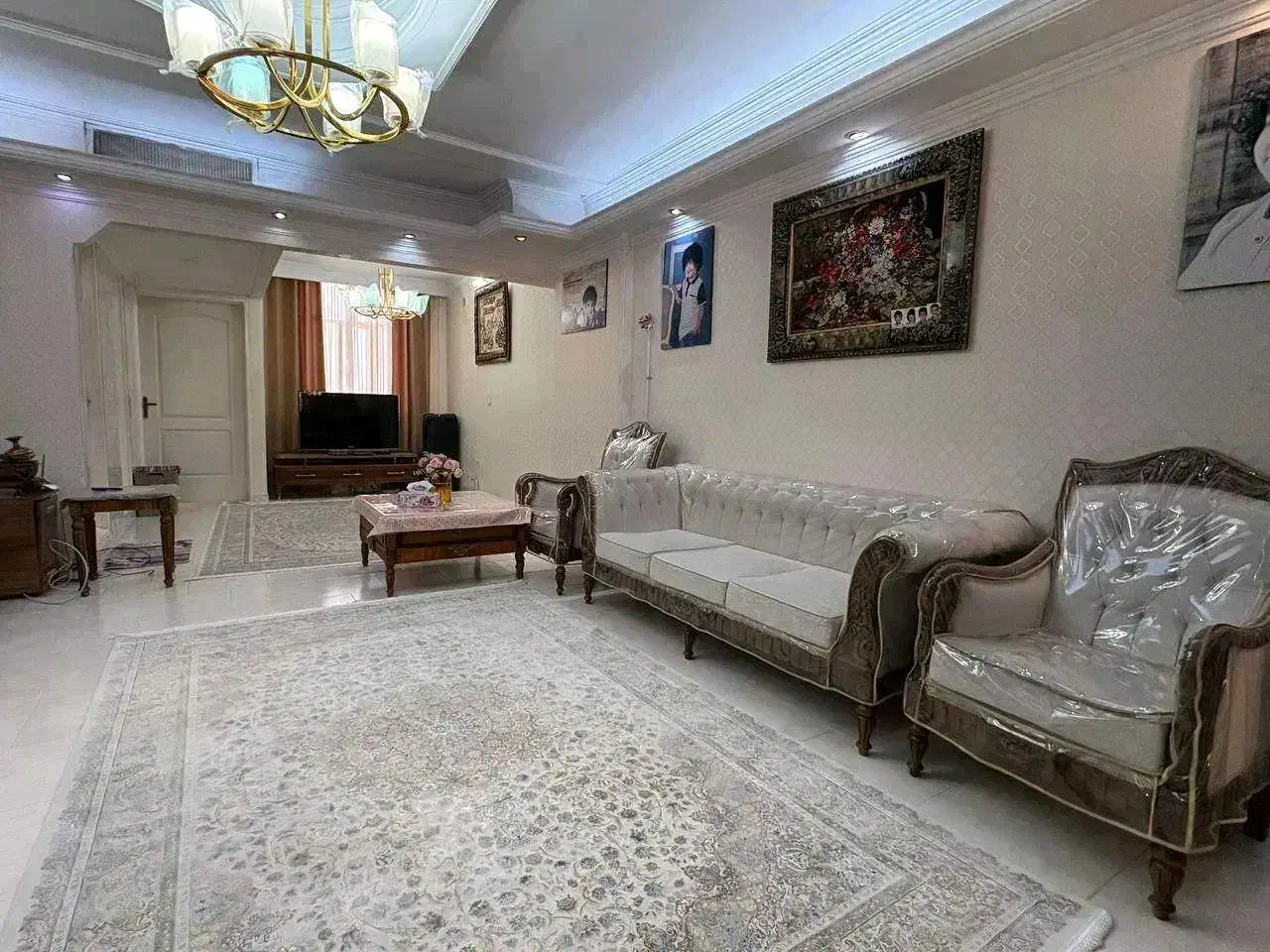 ۶۷ متر ۱خواب (طبقه سوم با پارکینگ)