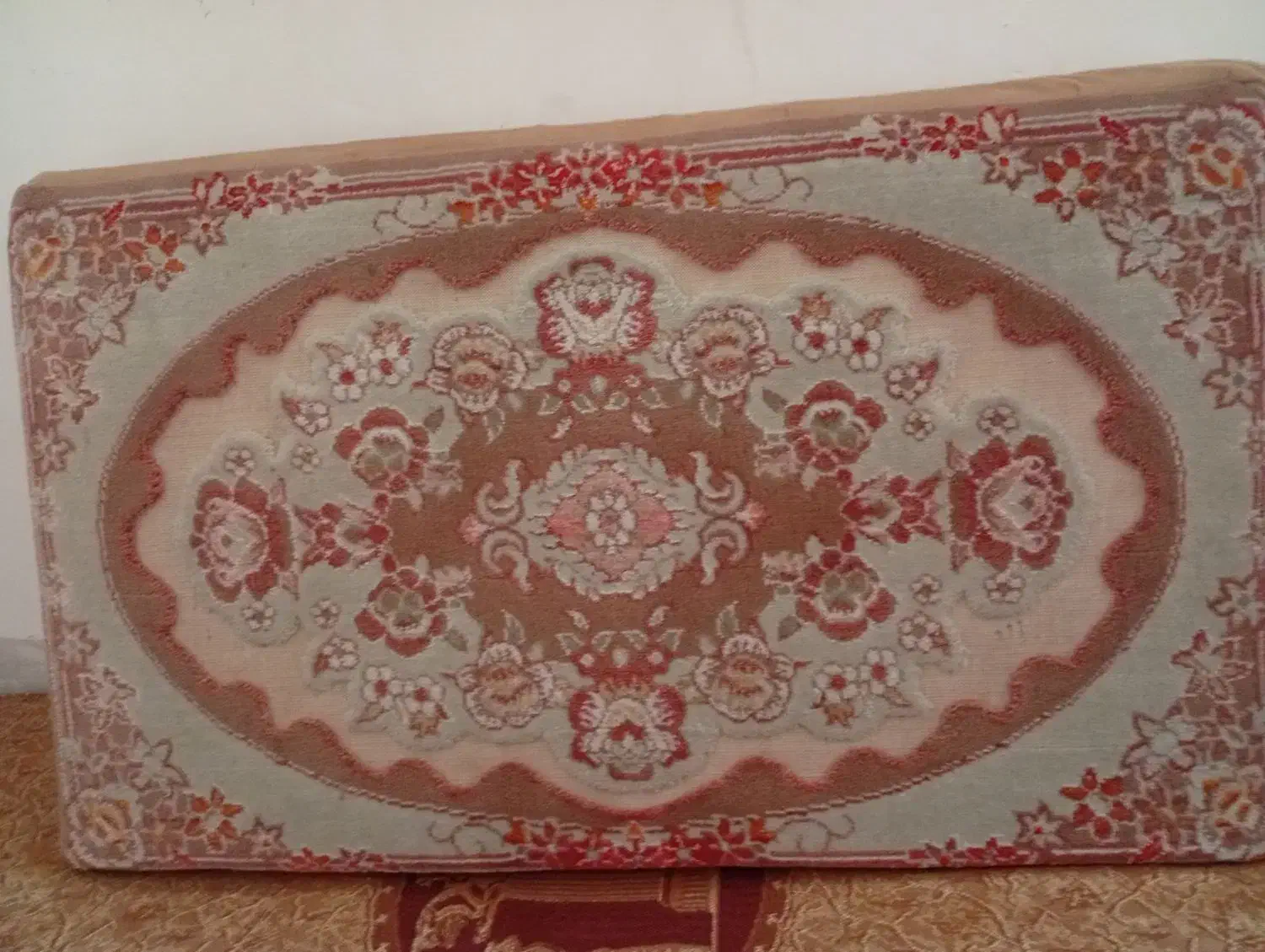 شش عددپشتی|پشتی|کرمان, |دیوار