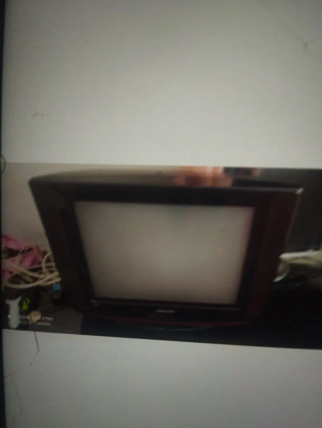 تلویزیون رنگه|تلویزیون و پروژکتور|کاشمر, |دیوار