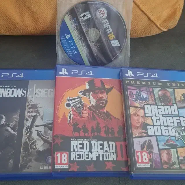 دیسک gta red dead Fifa rainbow  PS4|کنسول، بازی ویدئویی و آنلاین|شیراز, نارنجستان|دیوار