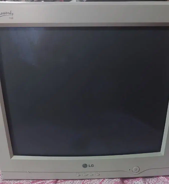 مونیتور وکیس و صفحه کلید و بلنگو|رایانه رومیزی|اصفهان, ابر|دیوار