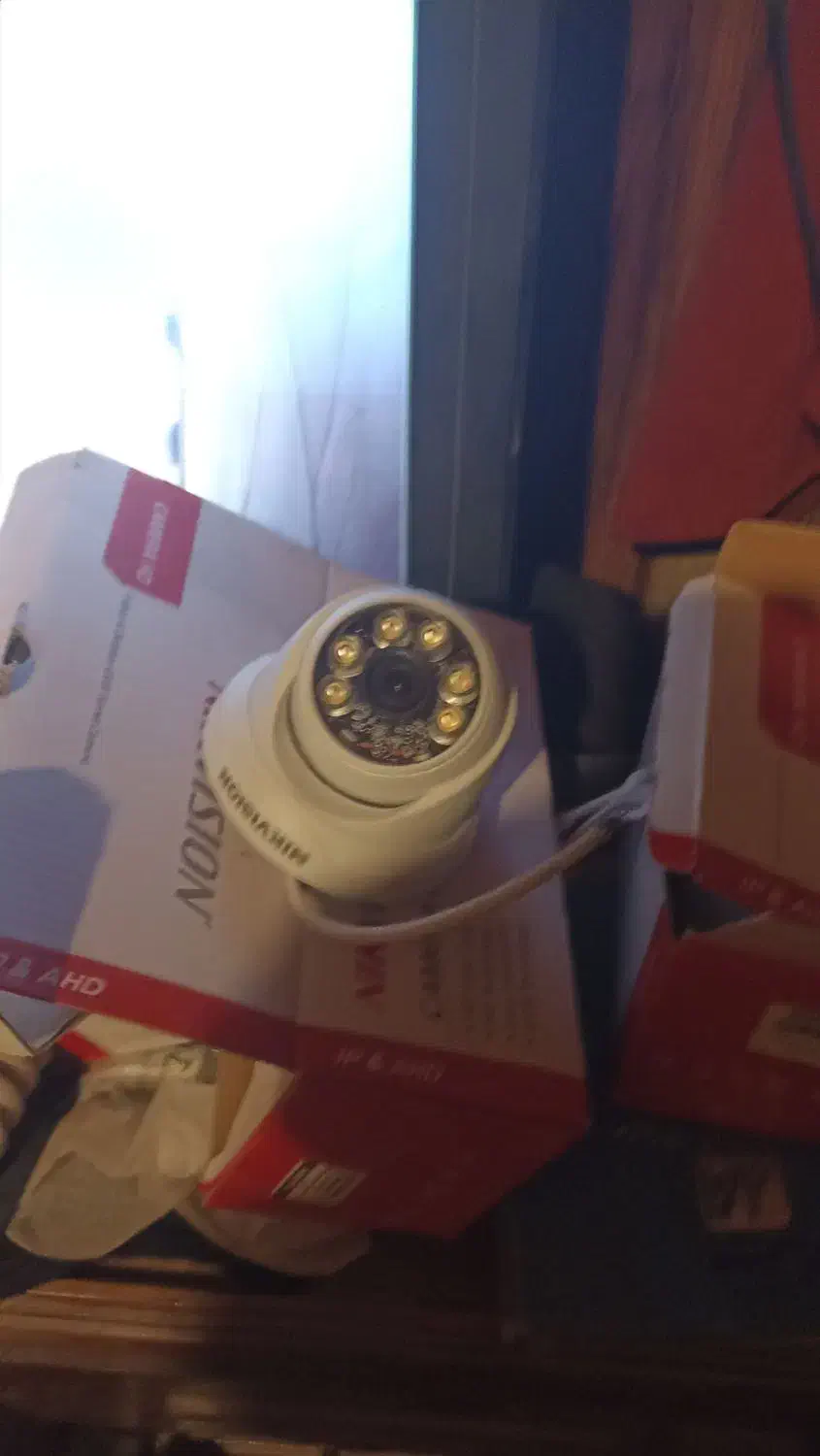 فروش تعدادیدوربین مداربسته ودستگاه..مانیتور|دوربین مداربسته|خمینی‌شهر, |دیوار