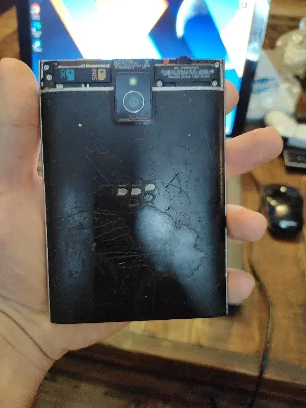 بلک بری پاسپورت|موبایل|تهران, جوادیه|دیوار