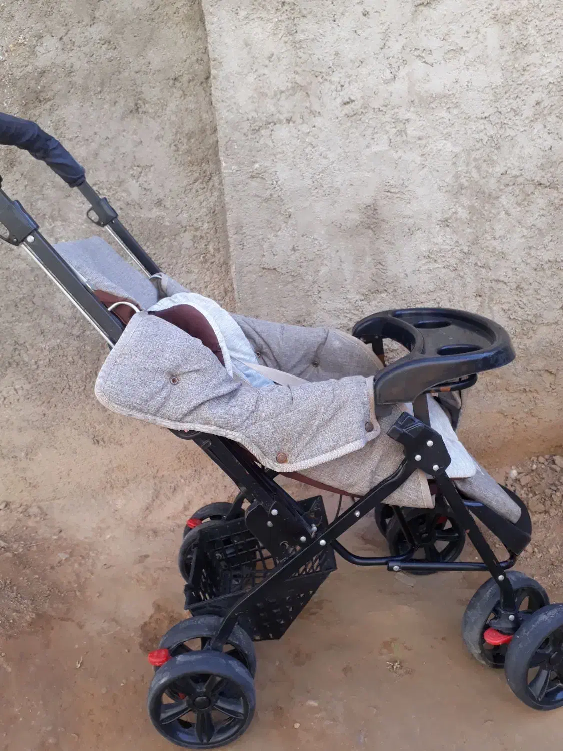 کالسکه کودک سالم|کالسکه و لوازم جانبی|اسفراین, |دیوار