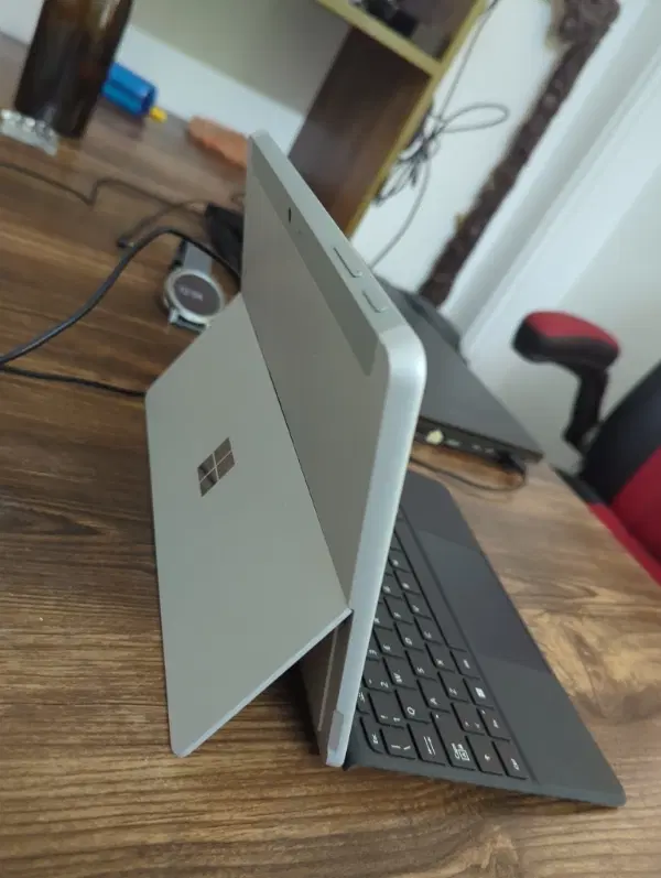 surface go 2 m3|رایانه همراه|ساری, |دیوار