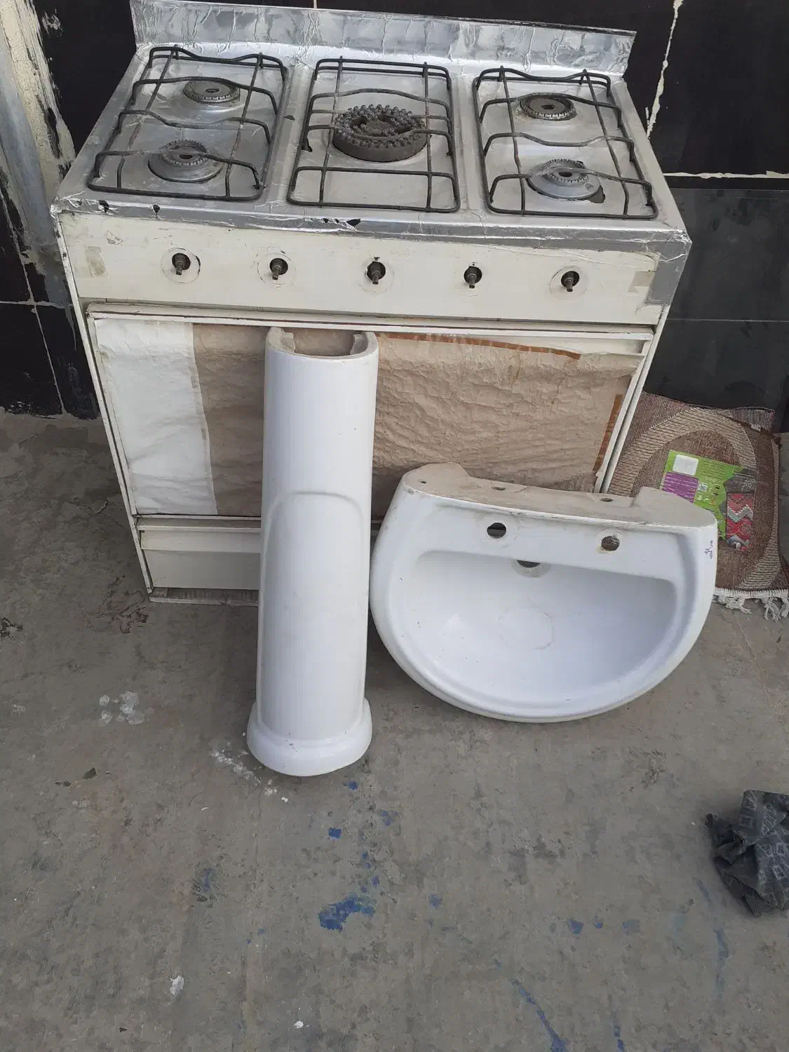 یه عدد اجاق گاز سالم ویک عدد روشویی سالم|اجاق گاز و لوازم برقی پخت‌وپز|اصفهان, هفتون|دیوار