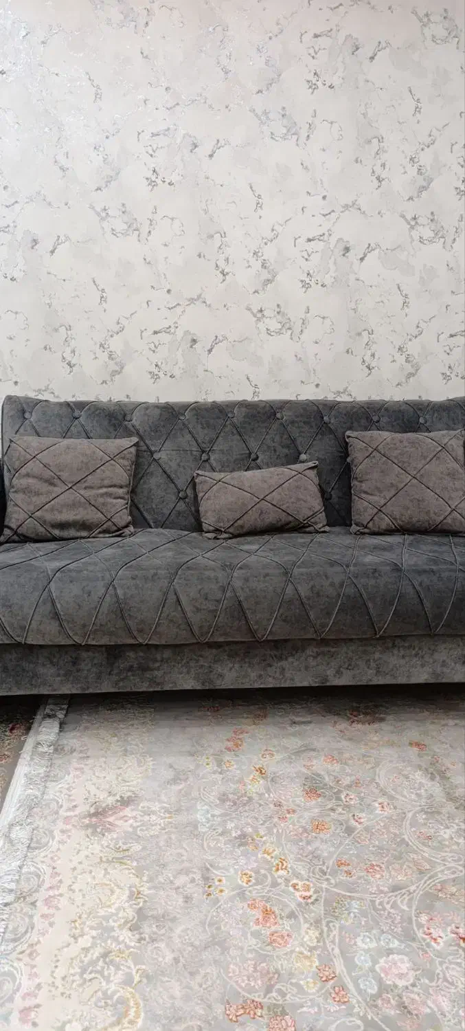 مبل راحتی همراه با عسلی|مبلمان خانگی و میز عسلی|تهران, کیانشهر|دیوار