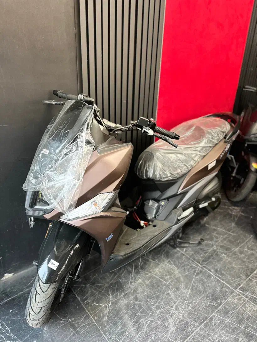 مدل۱۴۰۴ .   j200cc|موتورسیکلت|تهران, عباس‌آباد|دیوار