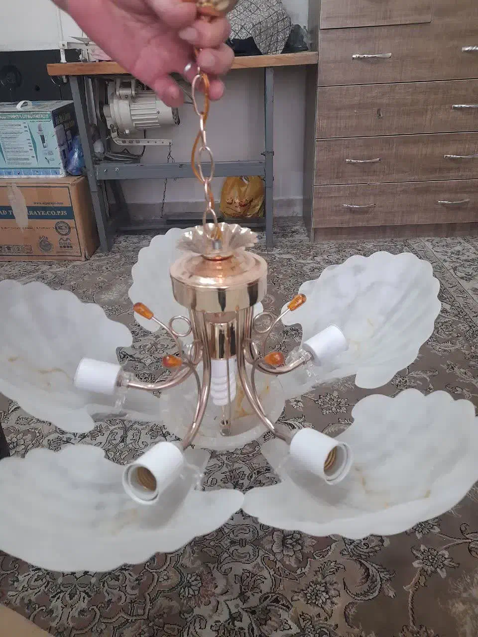 لوستر|لوستر و چراغ آویز|پرند, فاز ۲|دیوار