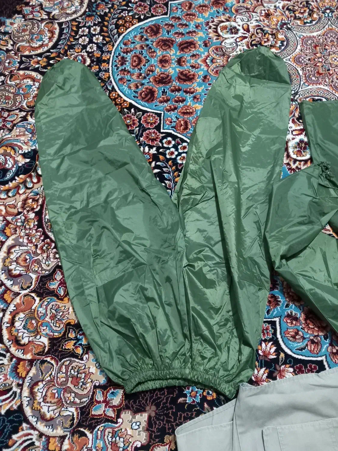 بادگیر بارانی زمستانی نو تن نخورده وجلیقه خارجی|لباس|گرگان, |دیوار