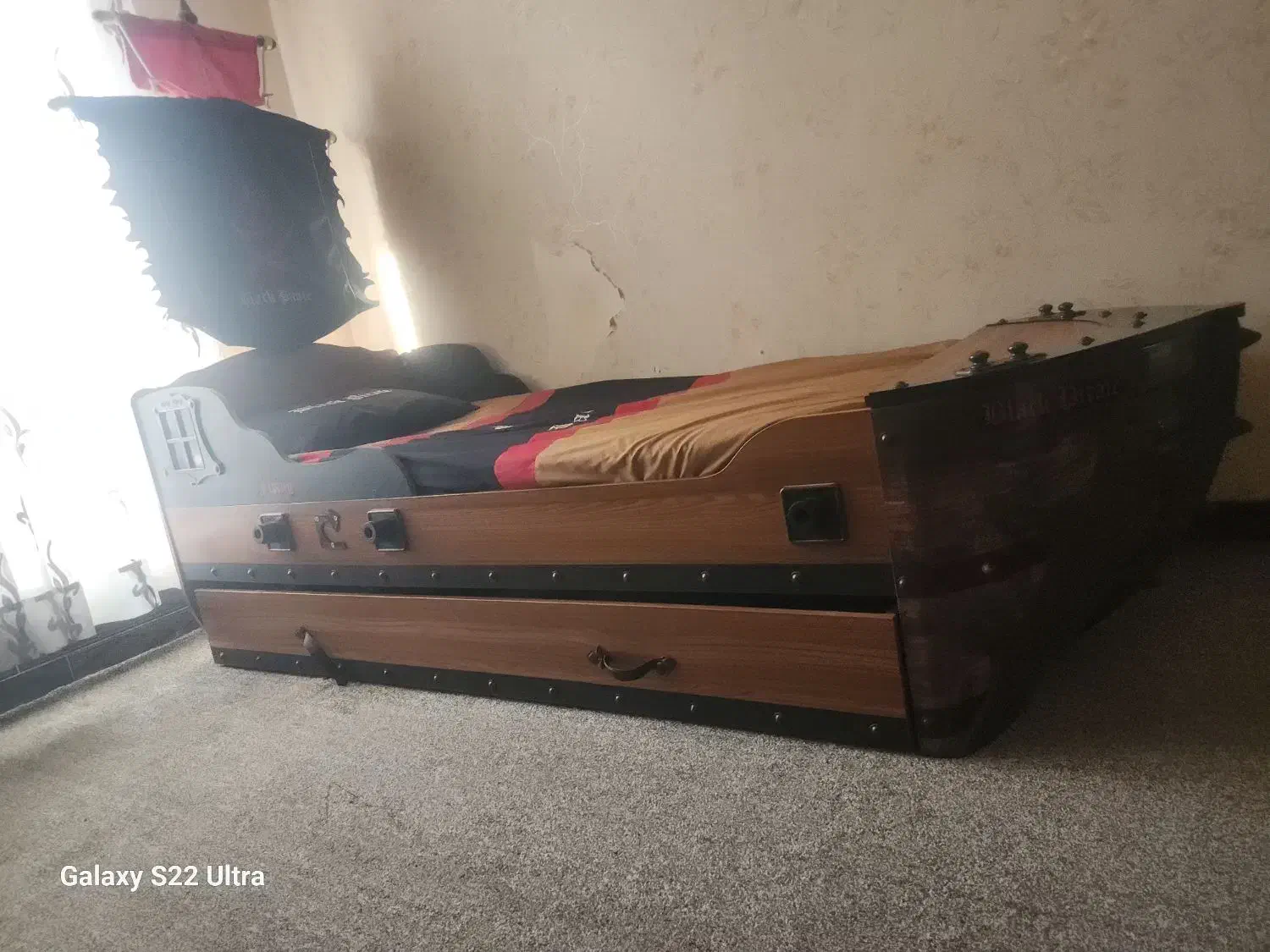 سرویس خواب کشتی آپادانا|تخت و سرویس خواب|فیروزآباد (فارس), |دیوار