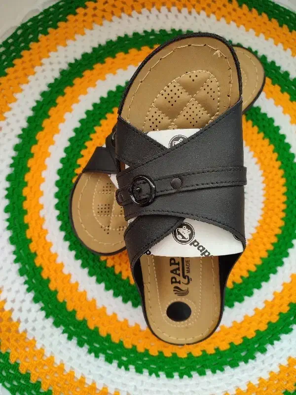 دمپایی|کیف، کفش، کمربند|قم, نخودی|دیوار