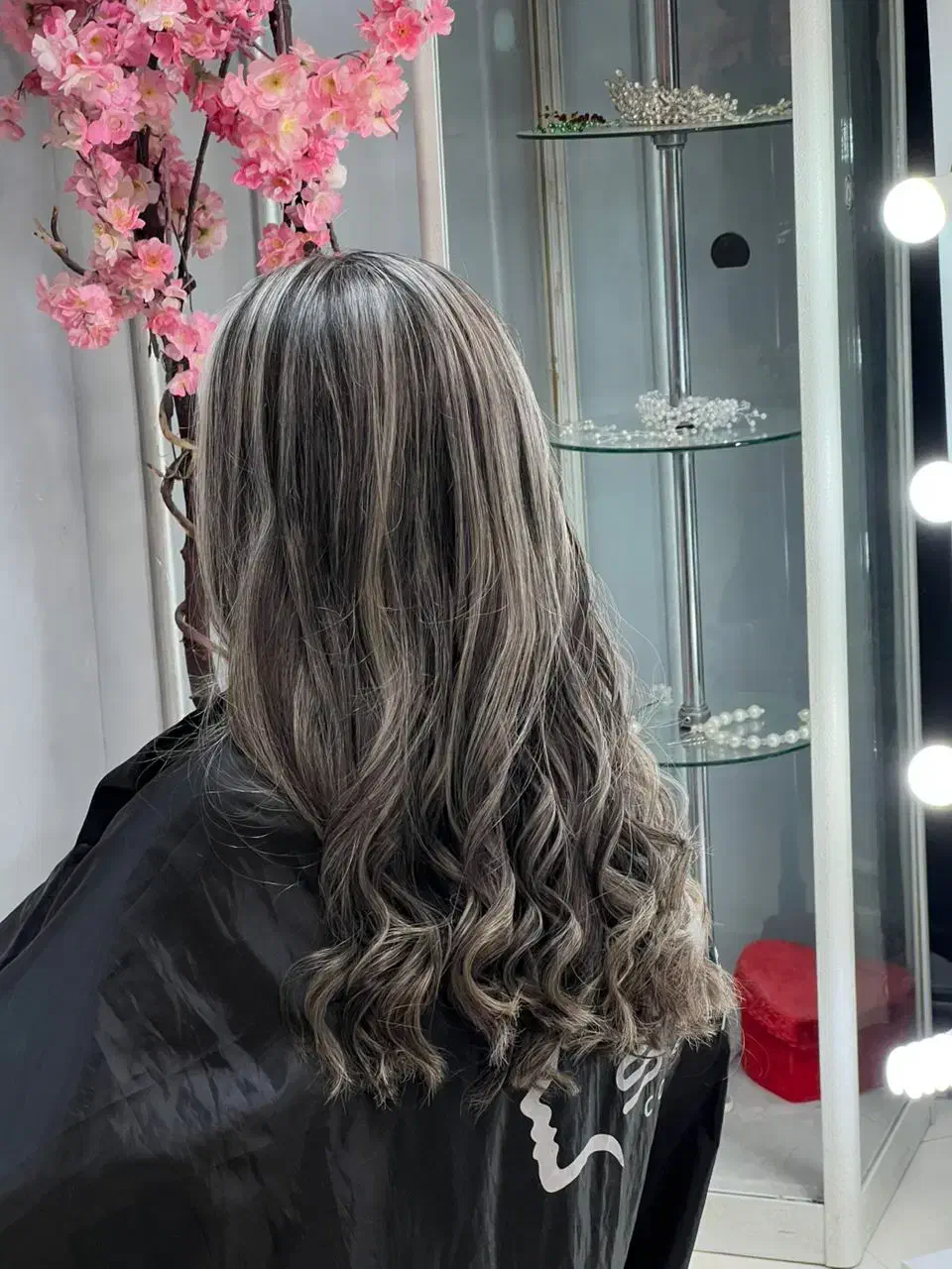 رنگ مو|خدمات آرایشگری و زیبایی|قم, سالاریه|دیوار