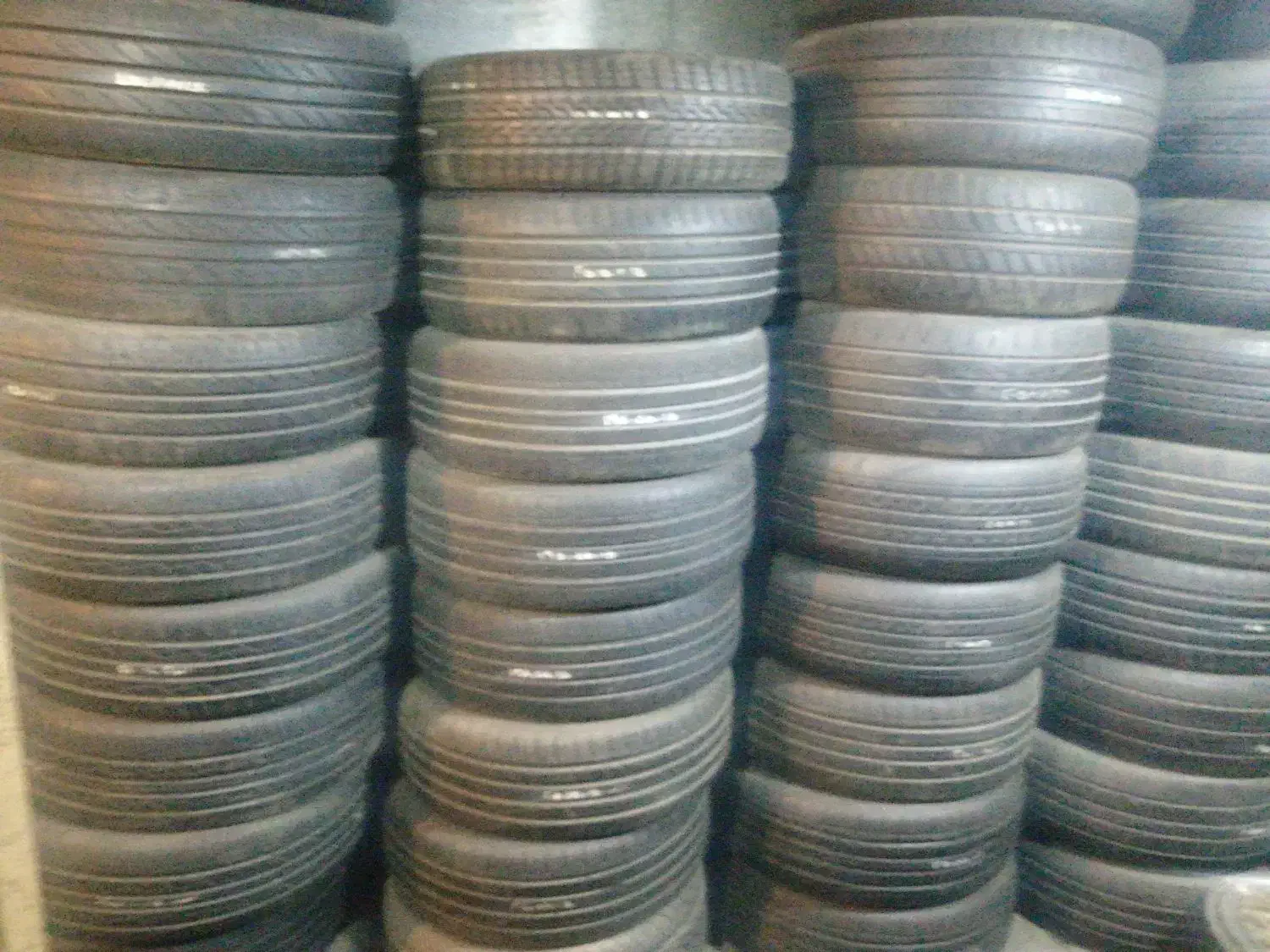 لاستیک دست دوم 700 تومانی|قطعات یدکی و لوازم جانبی|اصفهان, دستگرده|دیوار