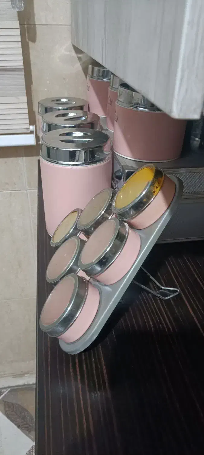 جا ادویه و بانکه حبوبات همراه ترازو|ظروف نگهدارنده، پلاستیکی، یک‌بارمصرف|محمدیه-قزوین, |دیوار