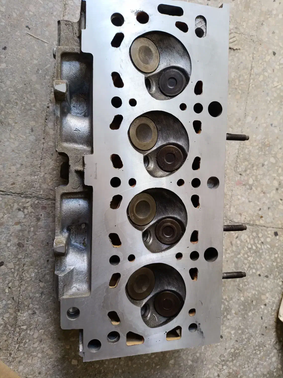 سرسیلندر پژو ۲۰۶ و چراغ ۴۰۵|قطعات یدکی و لوازم جانبی|یزد, |دیوار