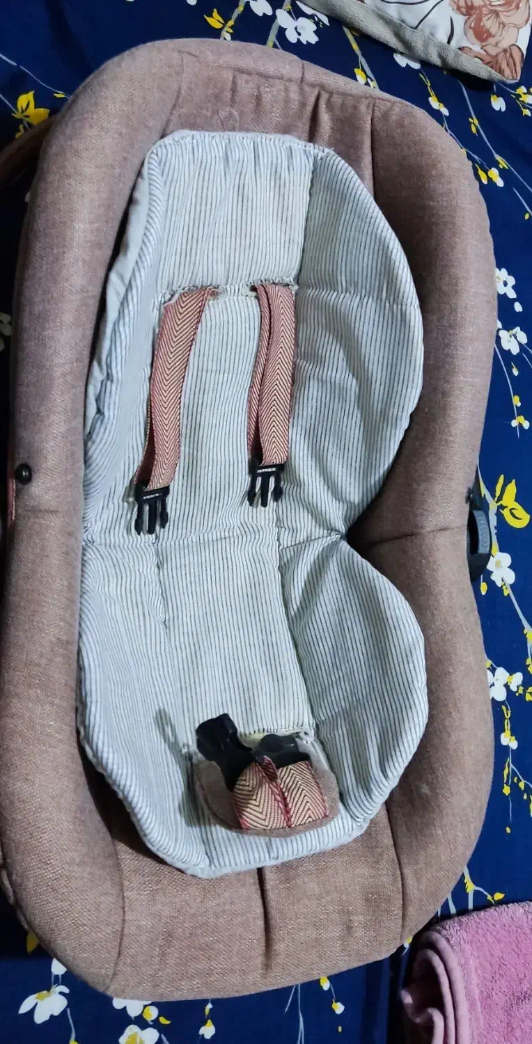 کریر نو  دو بار استفاده شده|کالسکه و لوازم جانبی|قدس, شهر‌قدس|دیوار