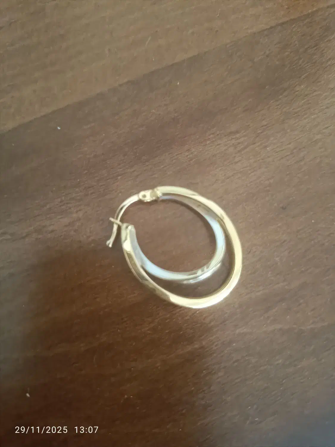 گمشده ،گوشواره|جواهرات|تبریز, |دیوار