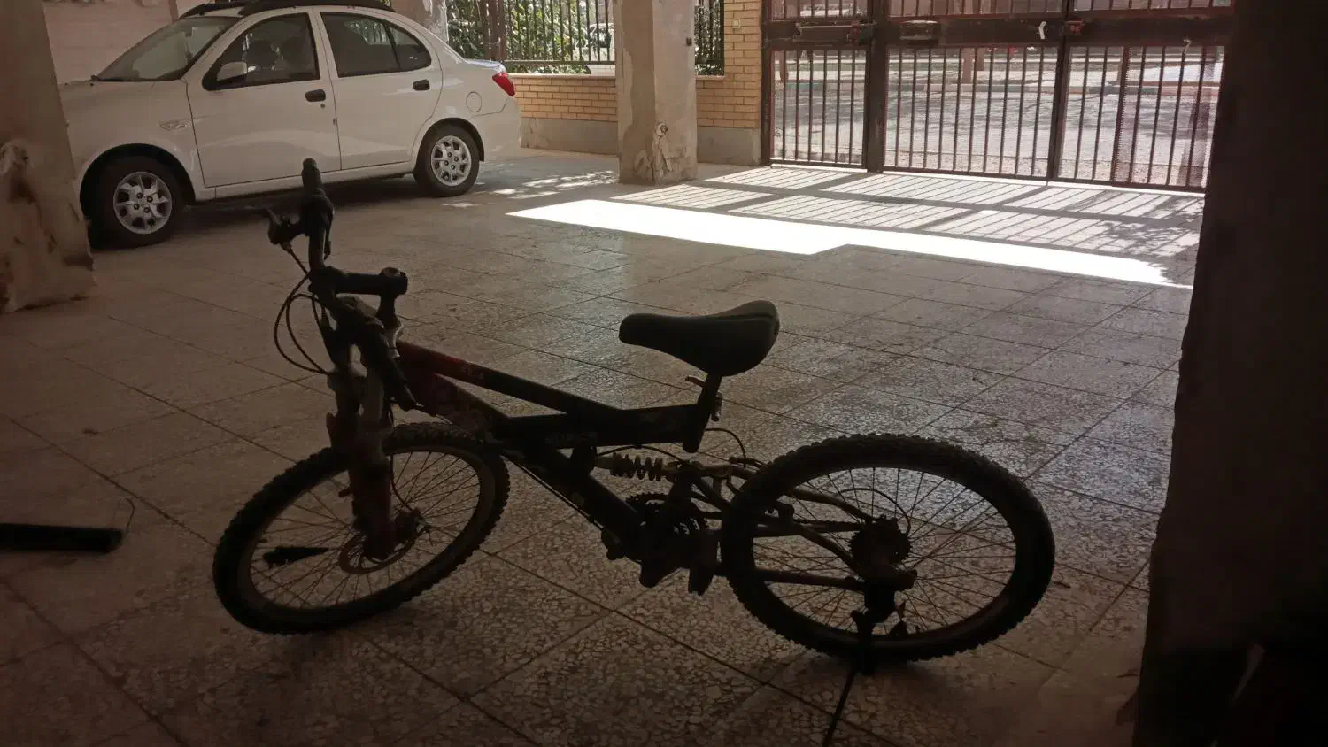 دوچرخه۲۴ و۱۶|دوچرخه، اسکیت، اسکوتر|شاهین‌شهر, گرگاب|دیوار