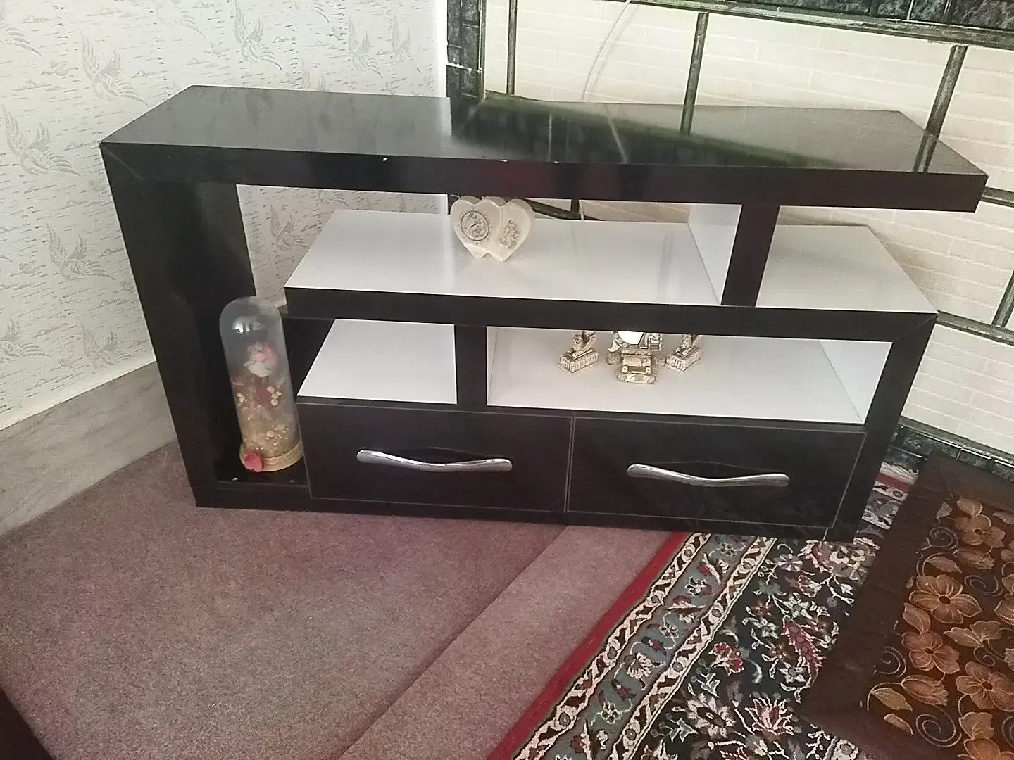 میز تلویزیون|میز تلویزیون|پیر بکران, |دیوار