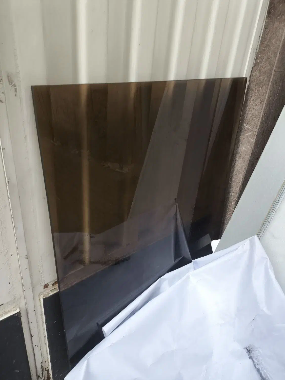 شیشه ۱۰ میل برنزی|مصالح و تجهیزات ساختمان|ری, ولی آباد|دیوار