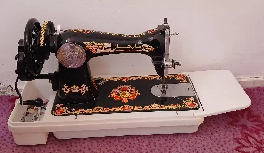 چرخ خیاطی نو نو مال جهیزیه هستش|چرخ خیاطی و ریسندگی|مشهد, حجت|دیوار