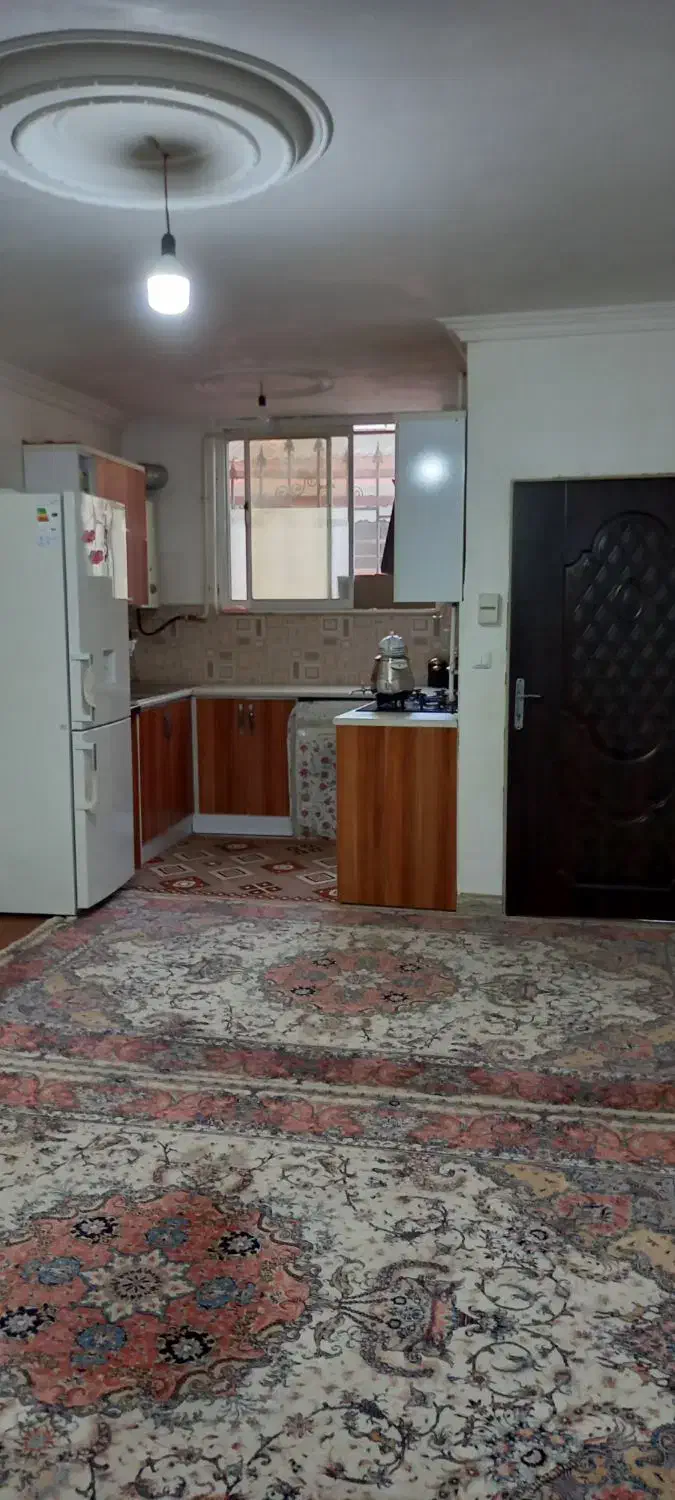 خانه اجاره ای رهن کامل اجاره دربستی|اجارهٔ خانه و ویلا|رشت, جماران|دیوار