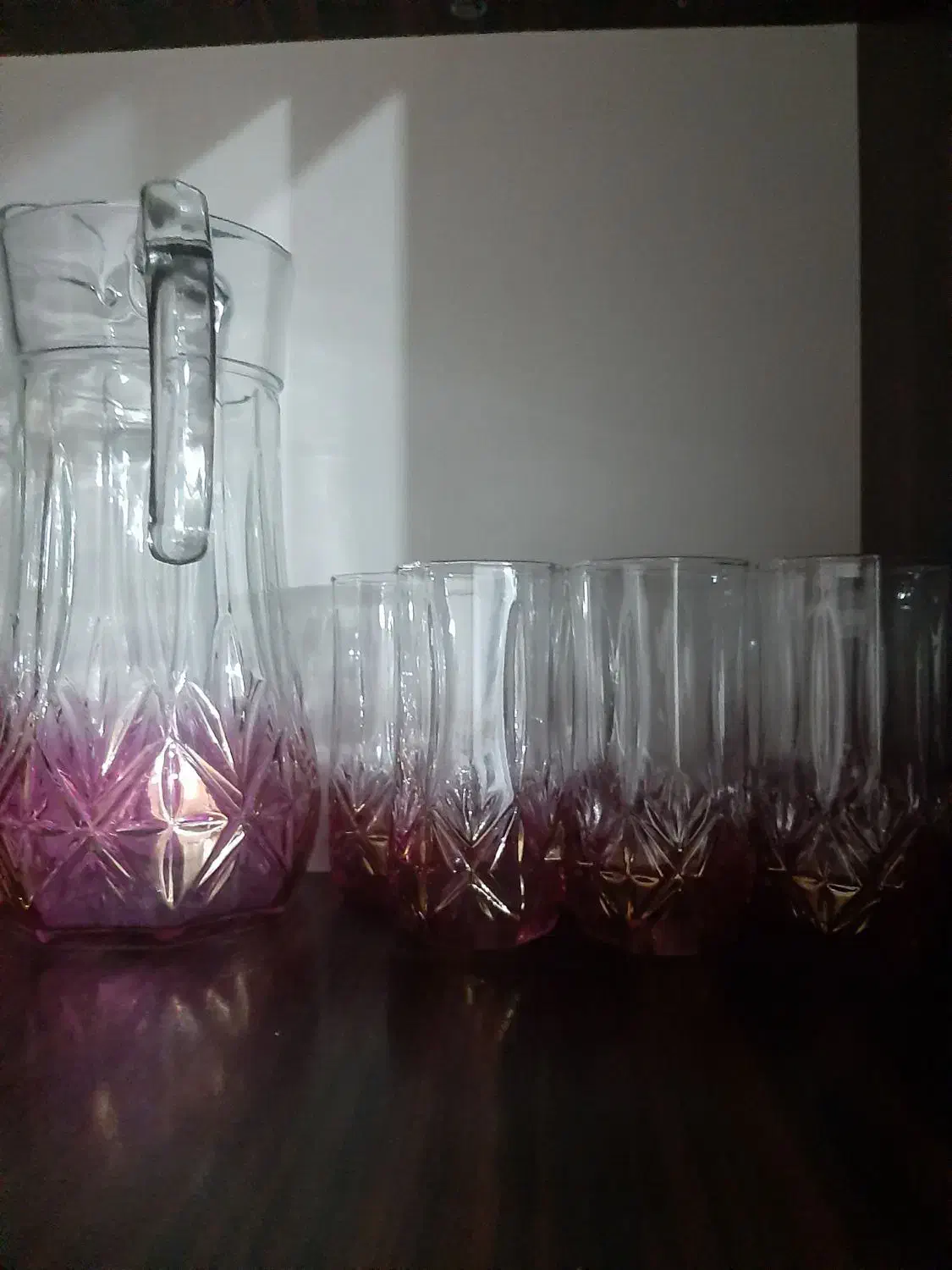 پارچ و لیوان|ظروف سرو و پذیرایی|تربت‌حیدریه, آغوی|دیوار