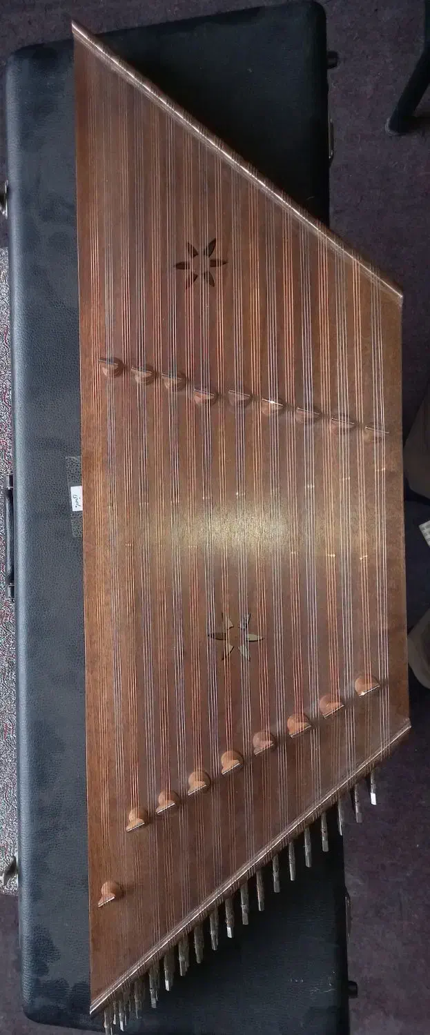 سنتورحرفه ای علی بهمنی|سازهای سنتی|کرج, فاز ۳ گوهردشت|دیوار