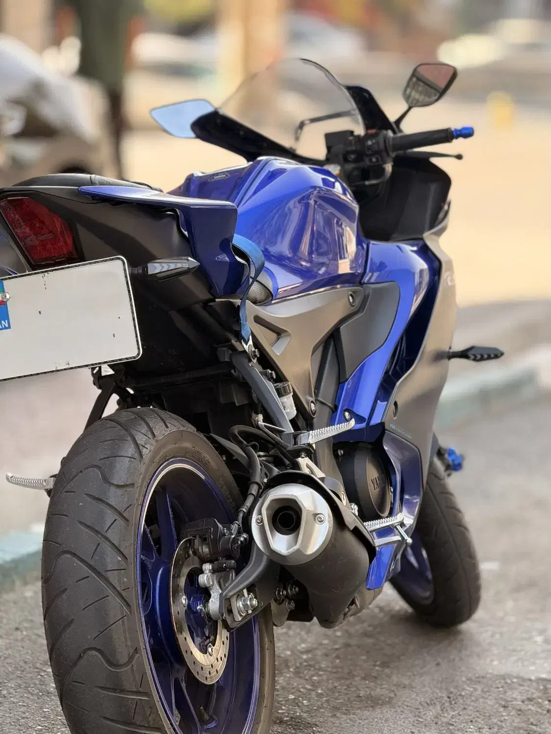 r15|موتورسیکلت|تهران, استقلال|دیوار