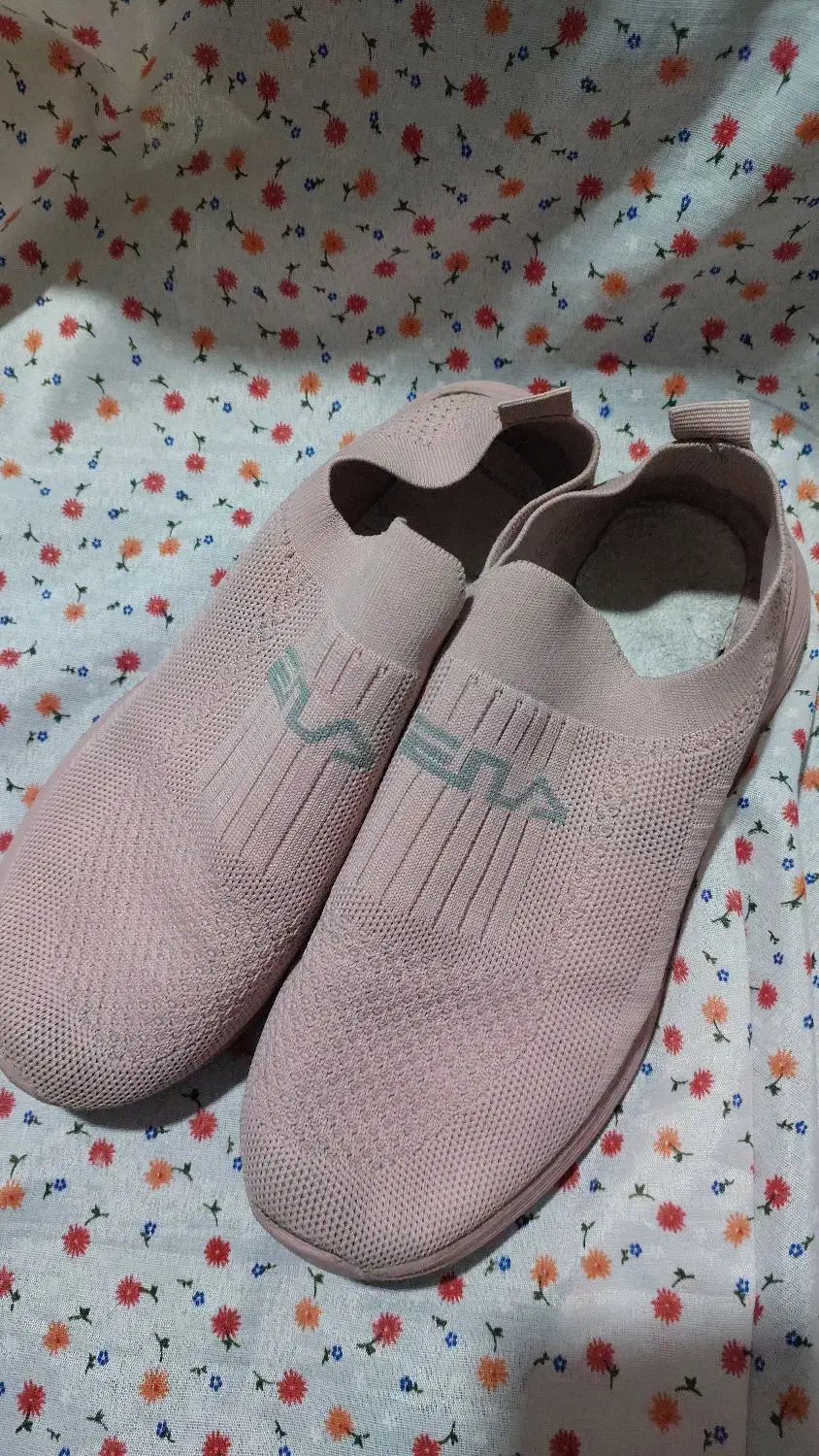 کفش اسپورت نو مارک فیلا اصل (fila)|کیف، کفش، کمربند|شیراز, فضل‌آباد|دیوار