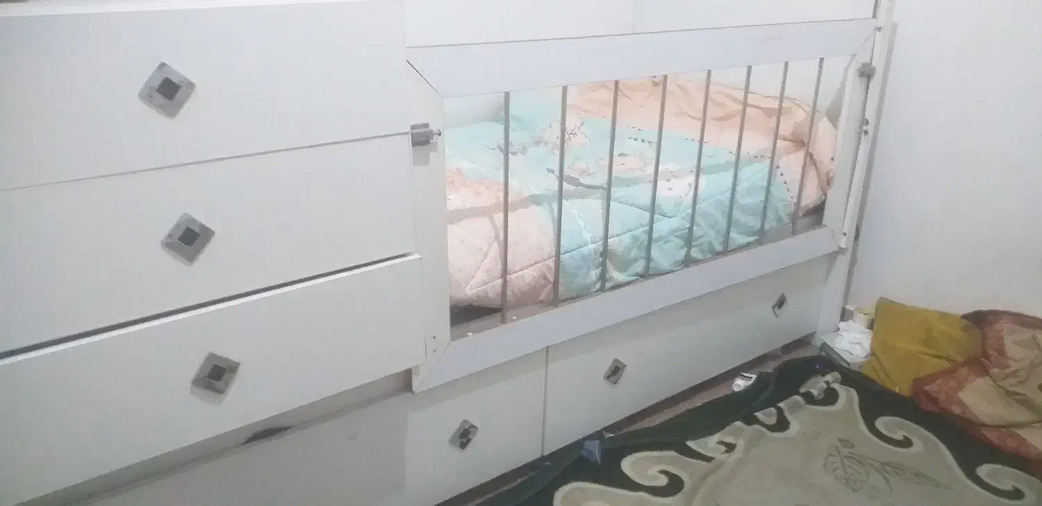 تخت خواب کودک ونوجوان به همراه تشک  روتشکی|تخت و سرویس خواب|لنگرود, |دیوار