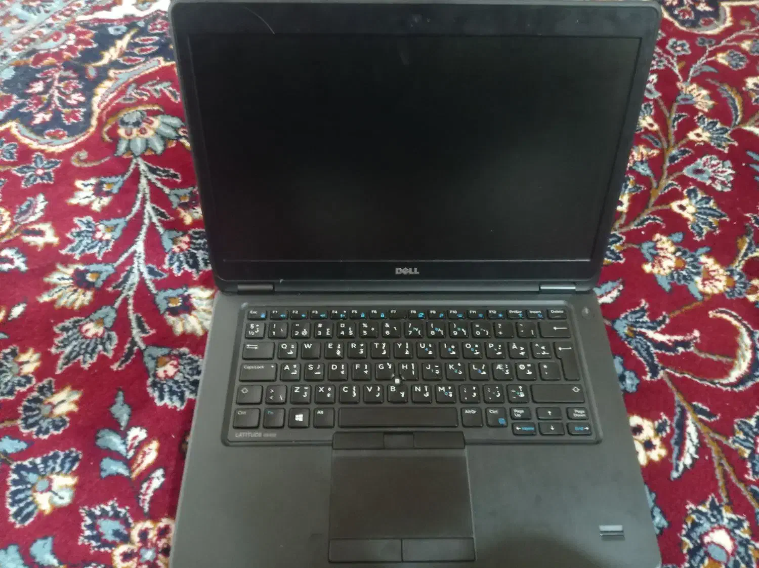 لپتاپ دل|رایانه همراه|صحنه, |دیوار