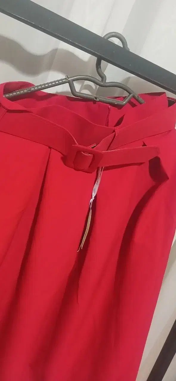 دامن مجلسی نو|لباس|نیشابور, مسکن مهر نور|دیوار