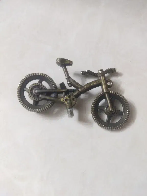 ماکت دوچرخه فلزی جاسوییچی دکوری اکسسوری|مجسمه، تندیس، ماکت|سمنان, |دیوار