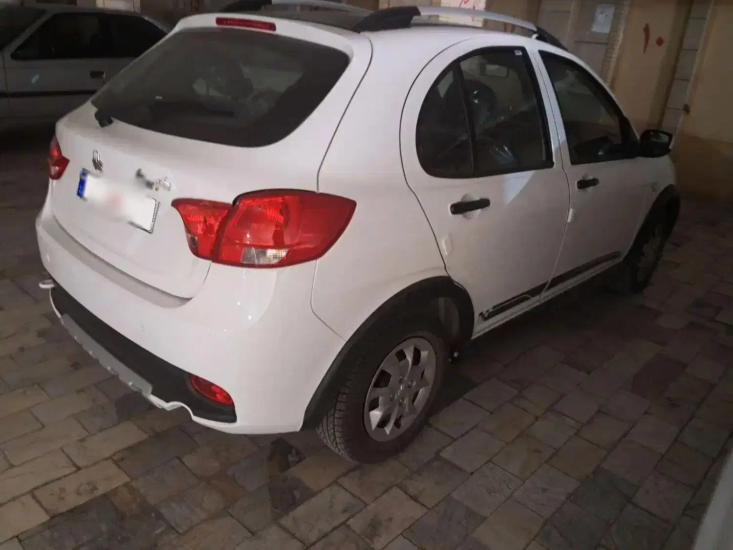 کوئیک R مدل 1404 سفید مشکی|خودرو سواری و وانت|شهرکرد, |دیوار