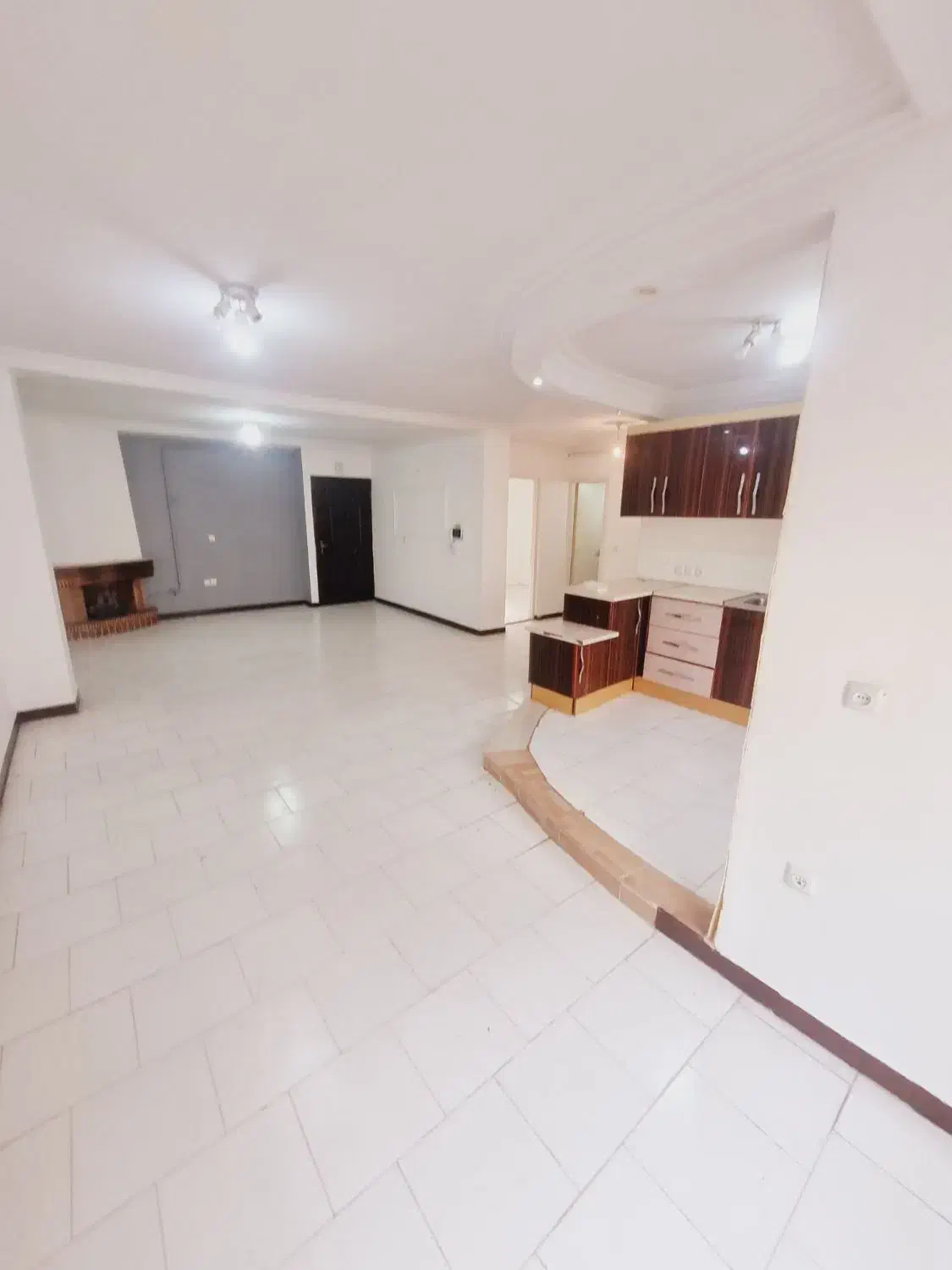 واحد اپارتمان ۹۰ متر طبقه دوم امیر کبیر|اجارهٔ آپارتمان|بابل, |دیوار