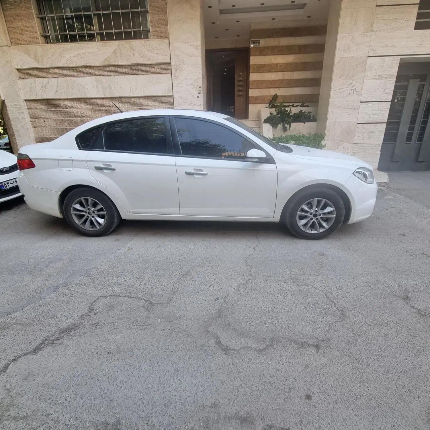 برلیانس H330 اتوماتیک مدل ۹۹ کم کار|خودرو سواری و وانت|اصفهان, مهرآباد|دیوار